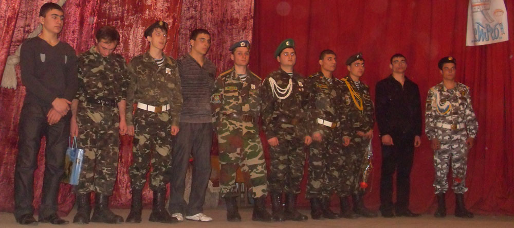 А ну-ка парни 2011 (Echipa din partea de sud a satului la sfârşitul concursului)